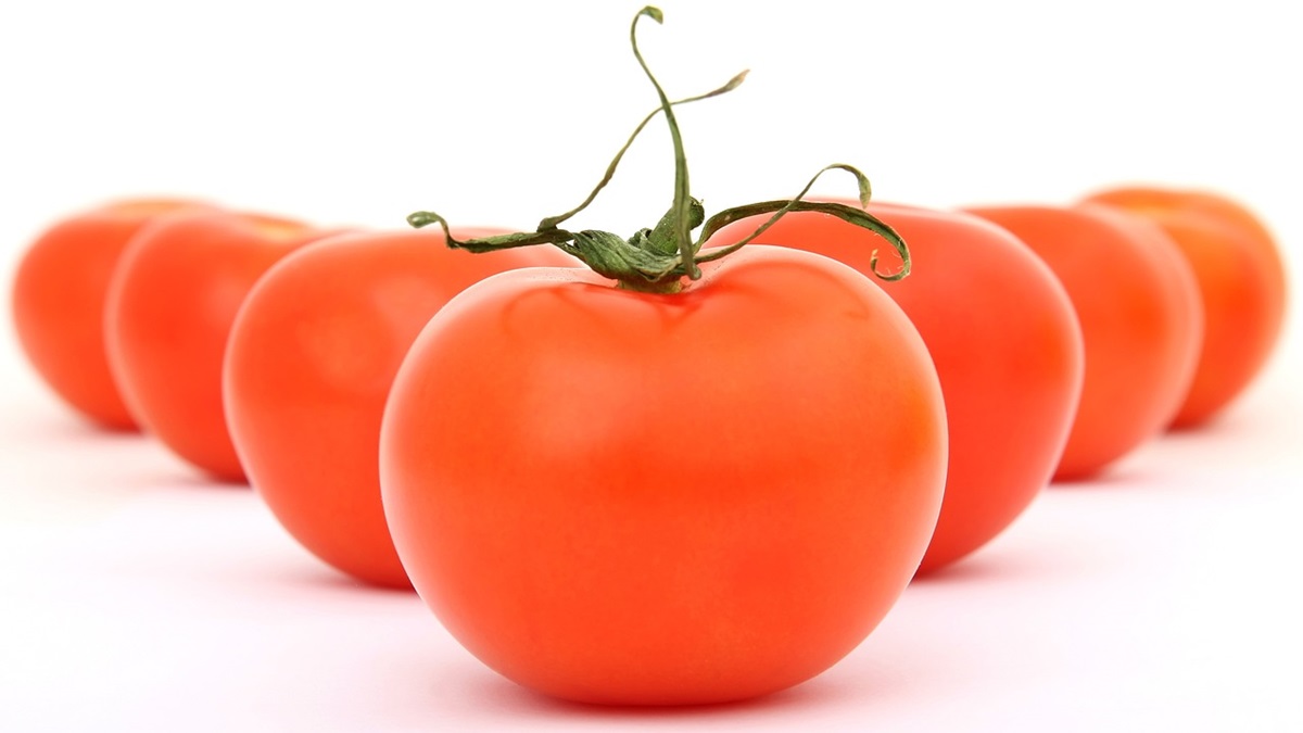 tomatoes-1239177_1280.jpg