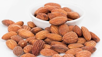 almonds-g99768e6e9_1280-e1665996458210.jpg